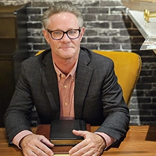 Coach Glenn McDuffy is a leadership speaker and workforce development professional who helps healthcare organizations strengthen communication, improve staff engagement, and reduce the costly impact of turnover.